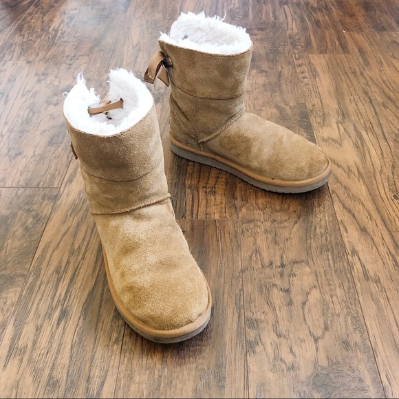 SOLD UGG • Koolaburra Andrah boot short chestnut suede faux shearling sherpa bow - Picture 14 of 14